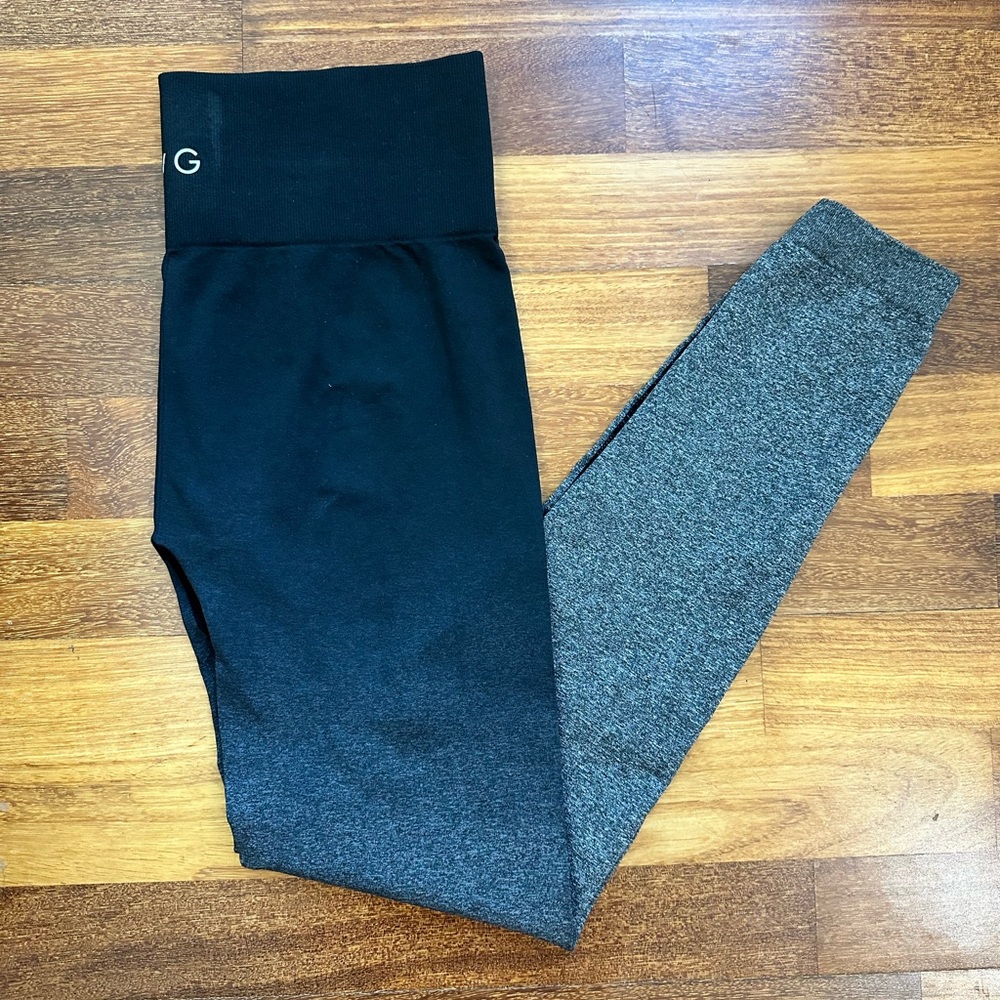 Constantly Varied Gear Ombre Full Length Leggings Size Medium Seamless CVG